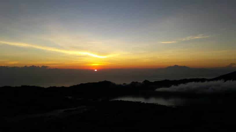 10 Things Should You Expect and Prepare for Trekking up Mount Batur before Sunrise